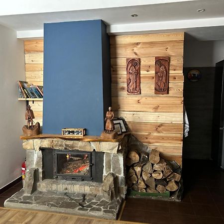 Poloninka Hotel Ustrzyki Gorne Luaran gambar
